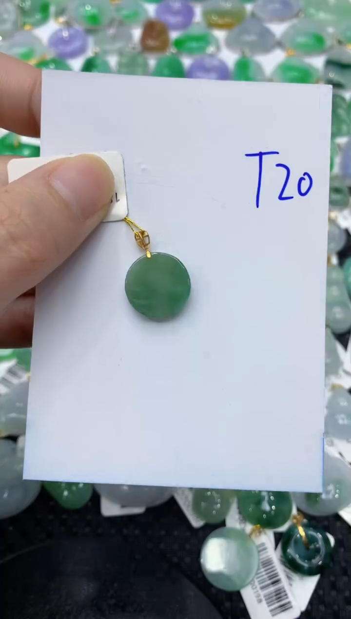 翡翠18K金镶嵌颈饰111111111111