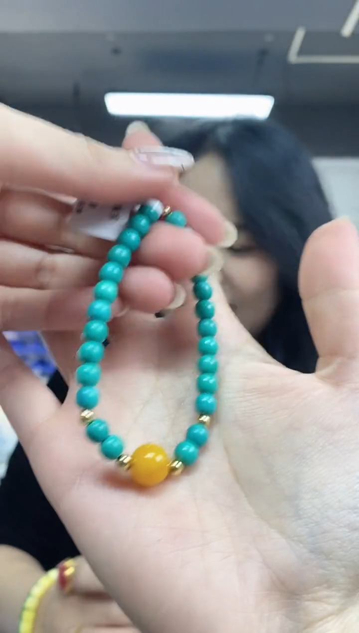 【闪购商品】蜜蜡裸石未镶嵌多样性发其一颜色微差