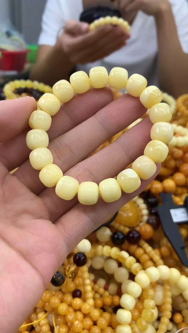 裸石蜜蜡未镶嵌手串
