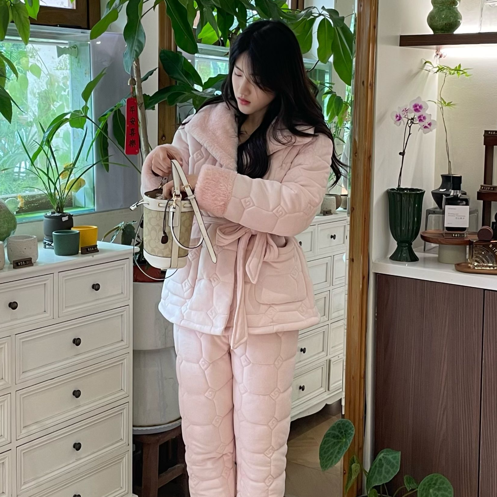 【粉黛佳人】女冬季新款时尚保暖加绒夹棉加厚甜美可外穿家居服套装