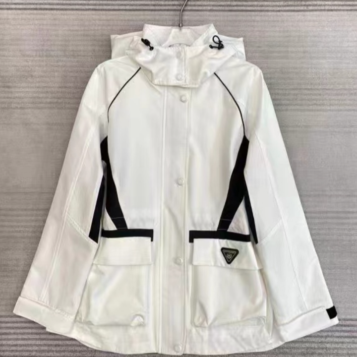 【南油玲姐】白色冲锋衣连帽新款外套WT6636