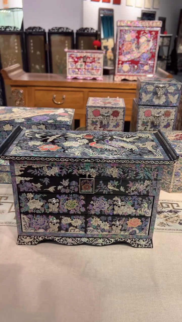 【闪购商品】翘脚黑底·弘贝雅螺钿漆器文化馆