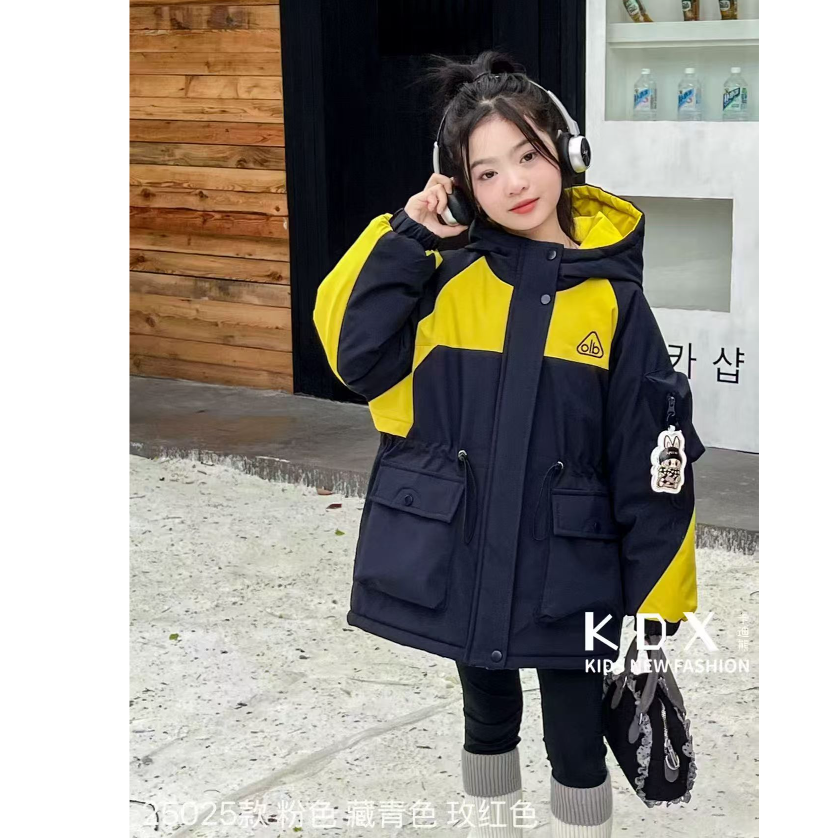 女童加绒加厚冲锋衣2025新款洋气时尚休闲工装外套中大童男女同款