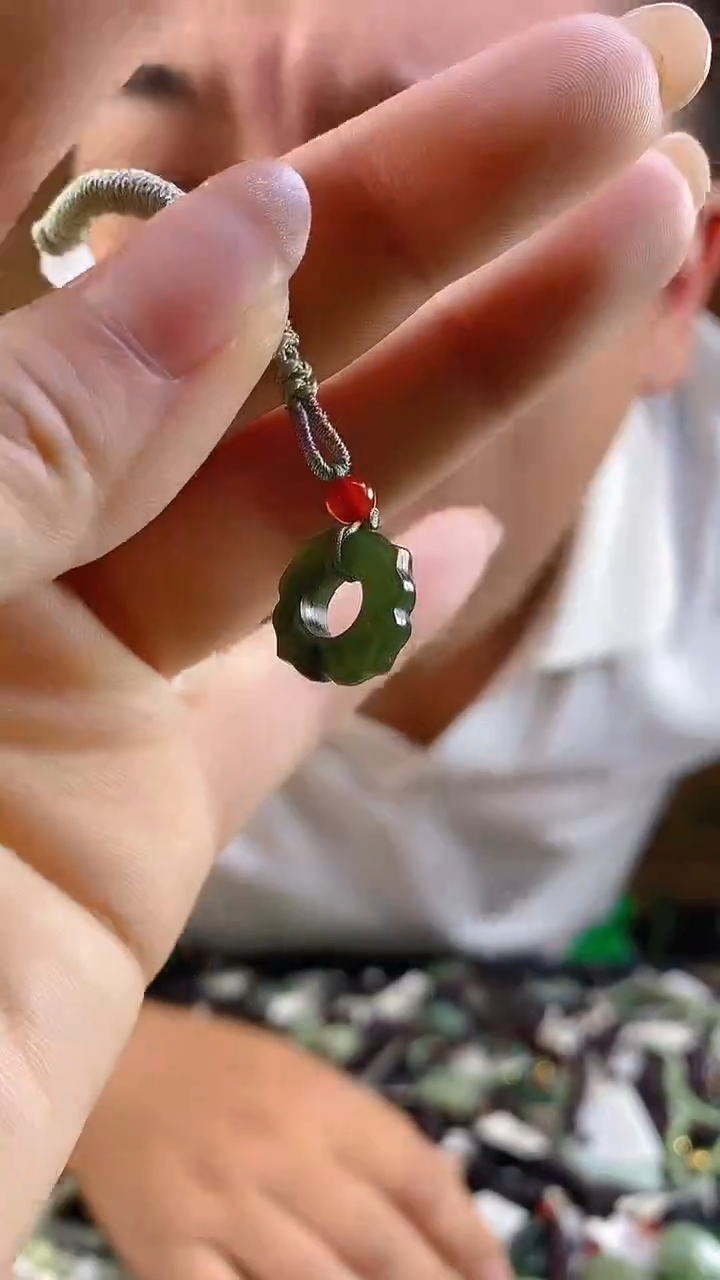 和田玉未镶嵌颈饰多样性发货，拍一发一