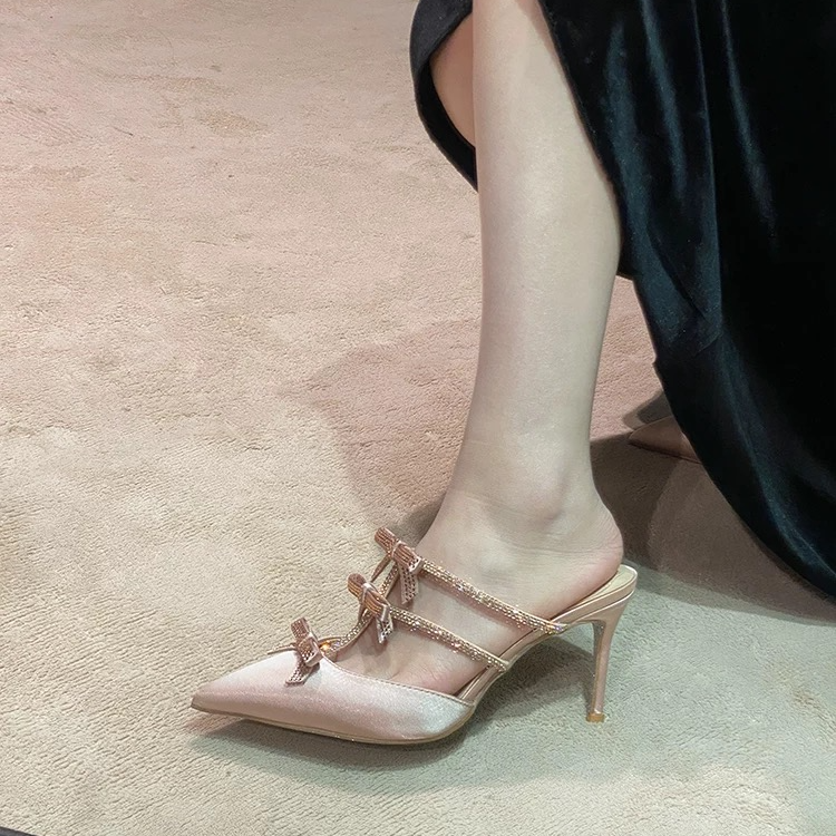 绝美~水钻蝴蝶结尖头细跟凉拖仙女风气质缎面高跟鞋包头凉鞋女