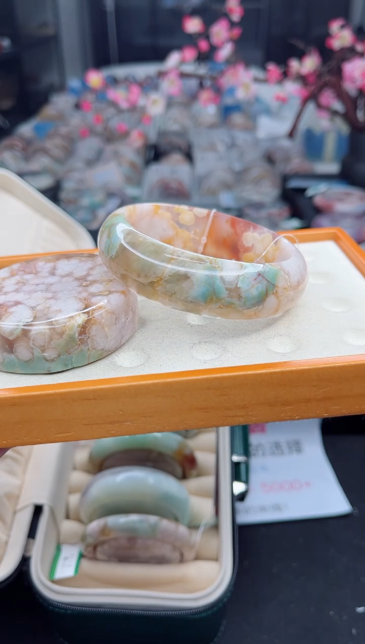 石英质玉未镶嵌手镯60圈口（赠送镯心）6541673
