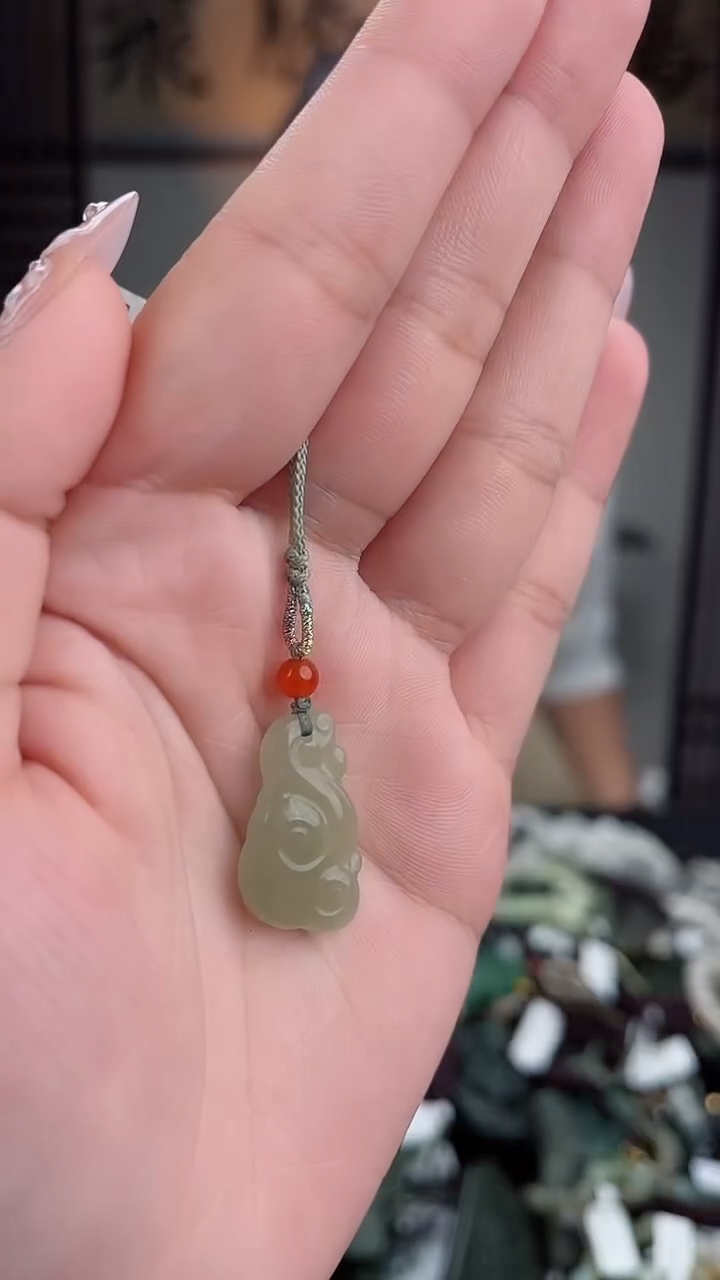 【闪购商品】和田玉（糖玉）颈饰未镶嵌多样性发货一物一拍