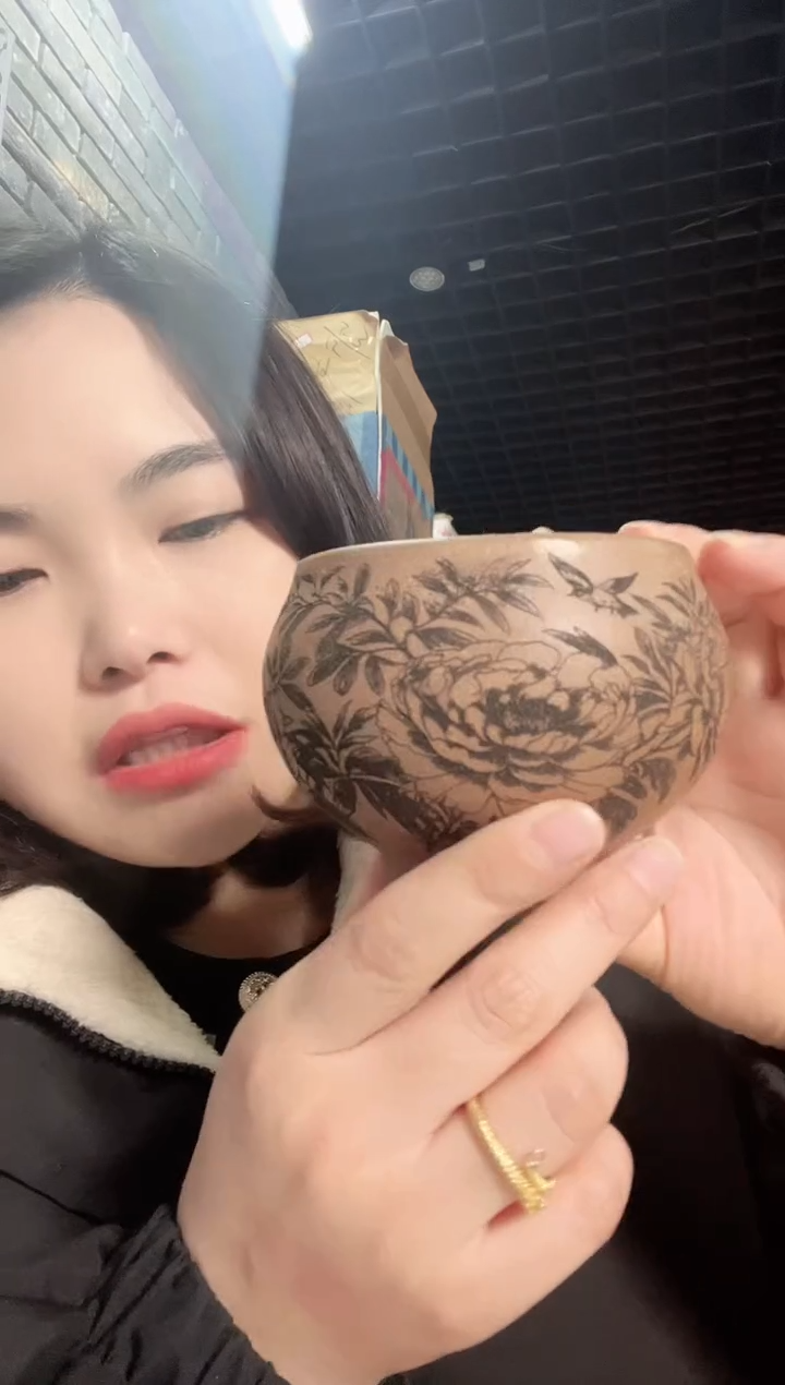 【闪购商品】紫砂茶杯紫砂盖杯段泥牡丹