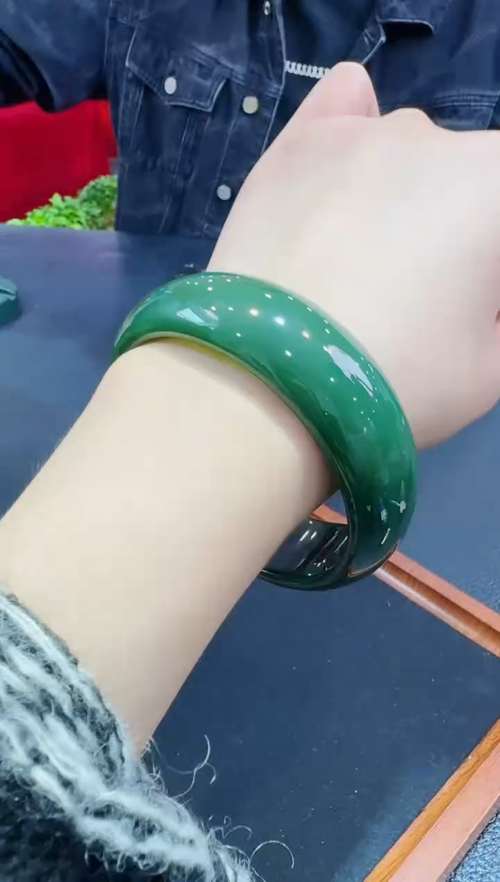 【闪购商品】玛瑙/玉髓手镯未镶嵌发一件