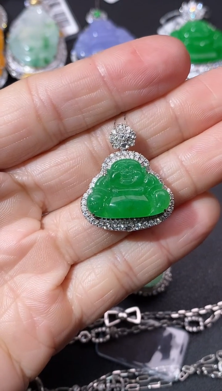 【闪购商品】翡翠颈饰18K金镶嵌吊坠