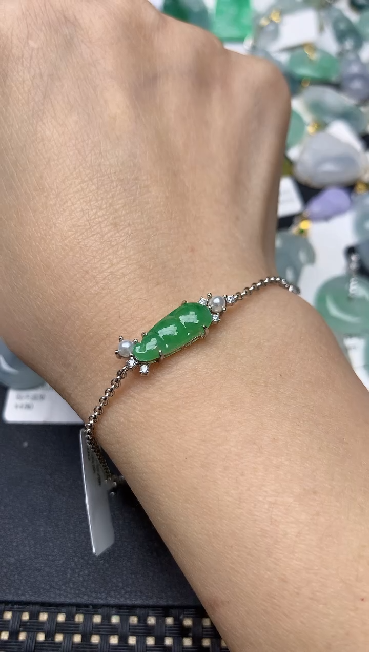 颈饰未镶嵌翡翠天然缅甸A货翡翠