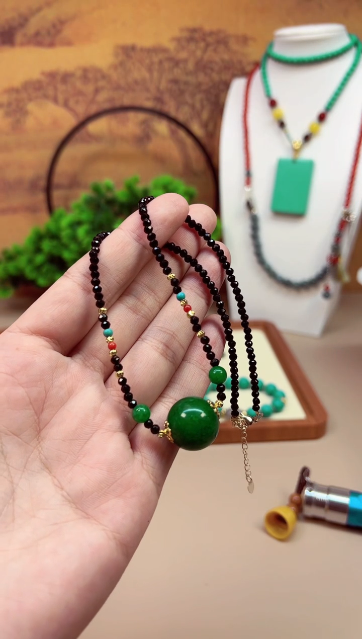 翡翠14K金镶嵌颈饰X295