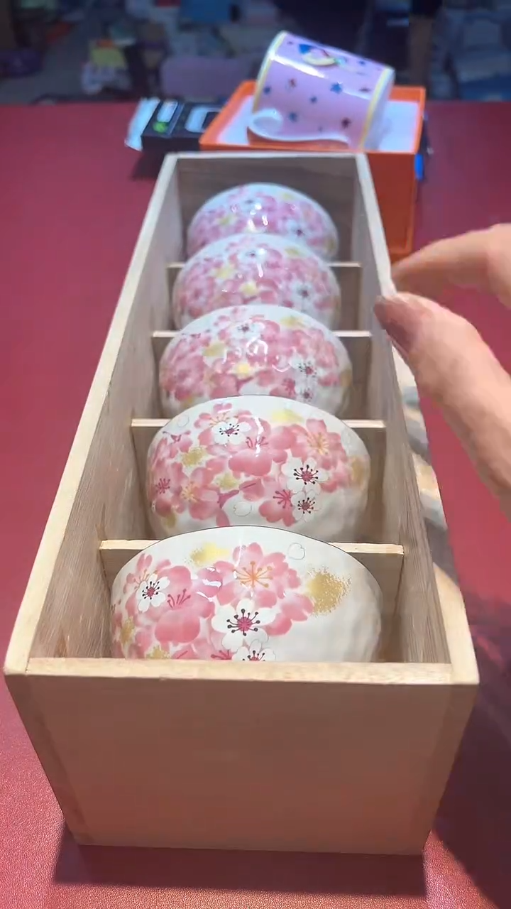 【闪购商品】瓷片锅碗瓢盆一件不剩