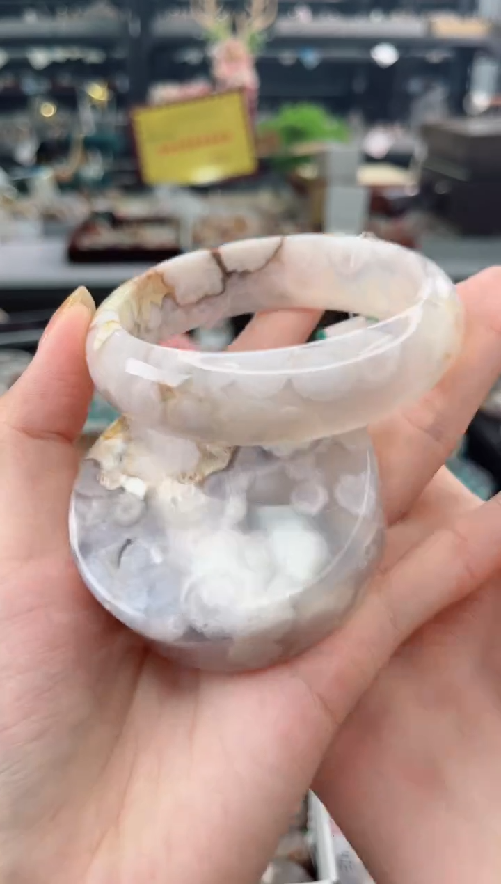 【闪购商品】石英质玉手镯未镶嵌60圈口（赠品镯心）1646554