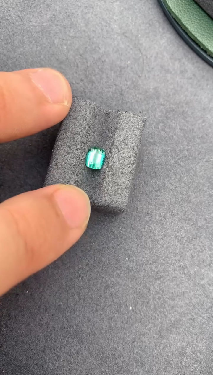 【闪购商品】碧玺裸石未镶嵌1ct拉贡碧玺