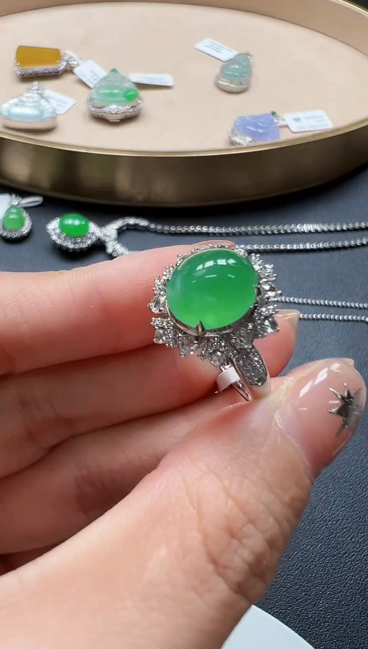 18K金镶嵌戒指翡翠KXHM1003-088