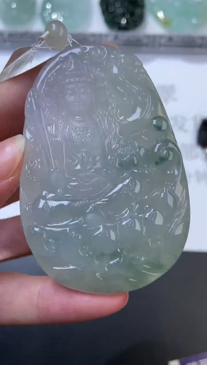 未镶嵌挂件翡翠379301     多人