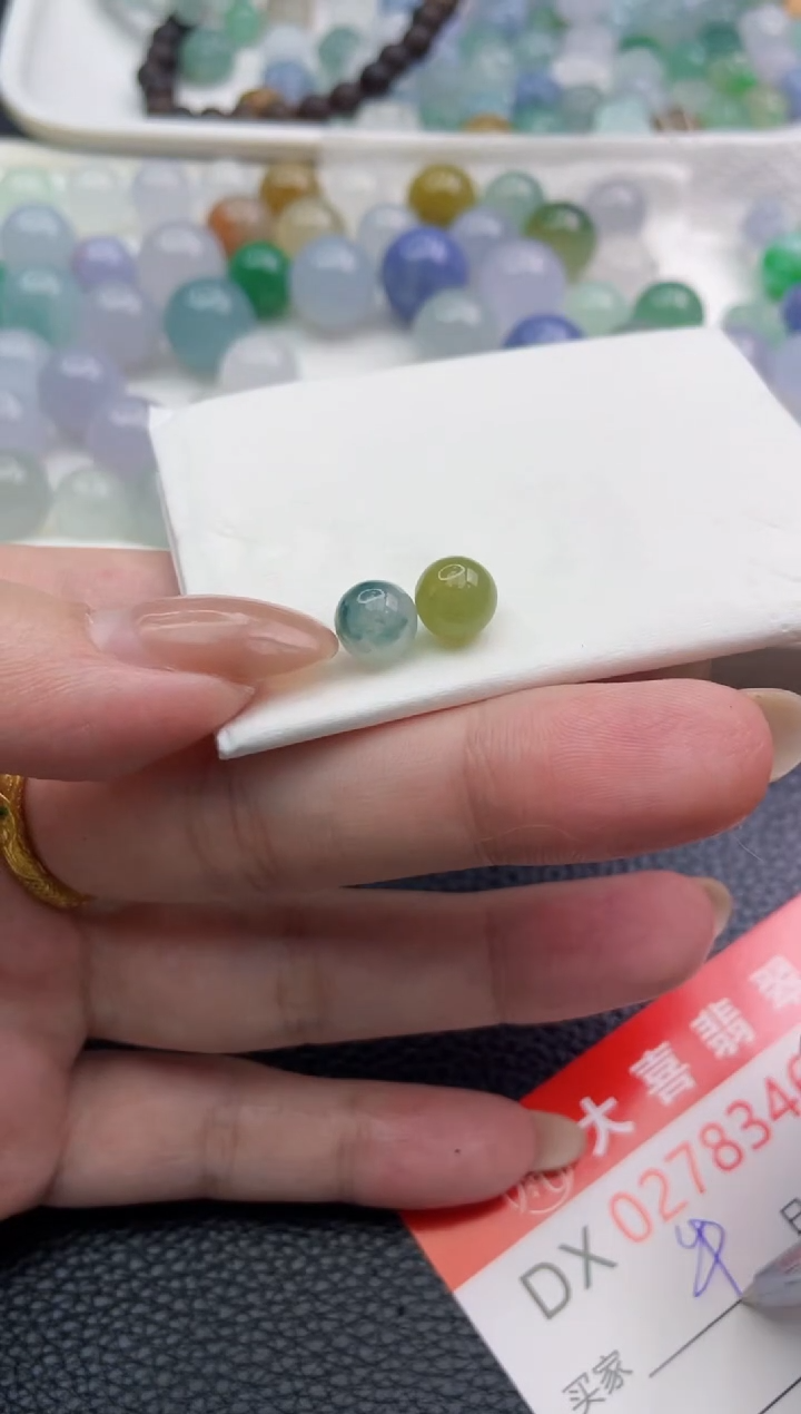 未镶嵌定制翡翠?****妹珠子