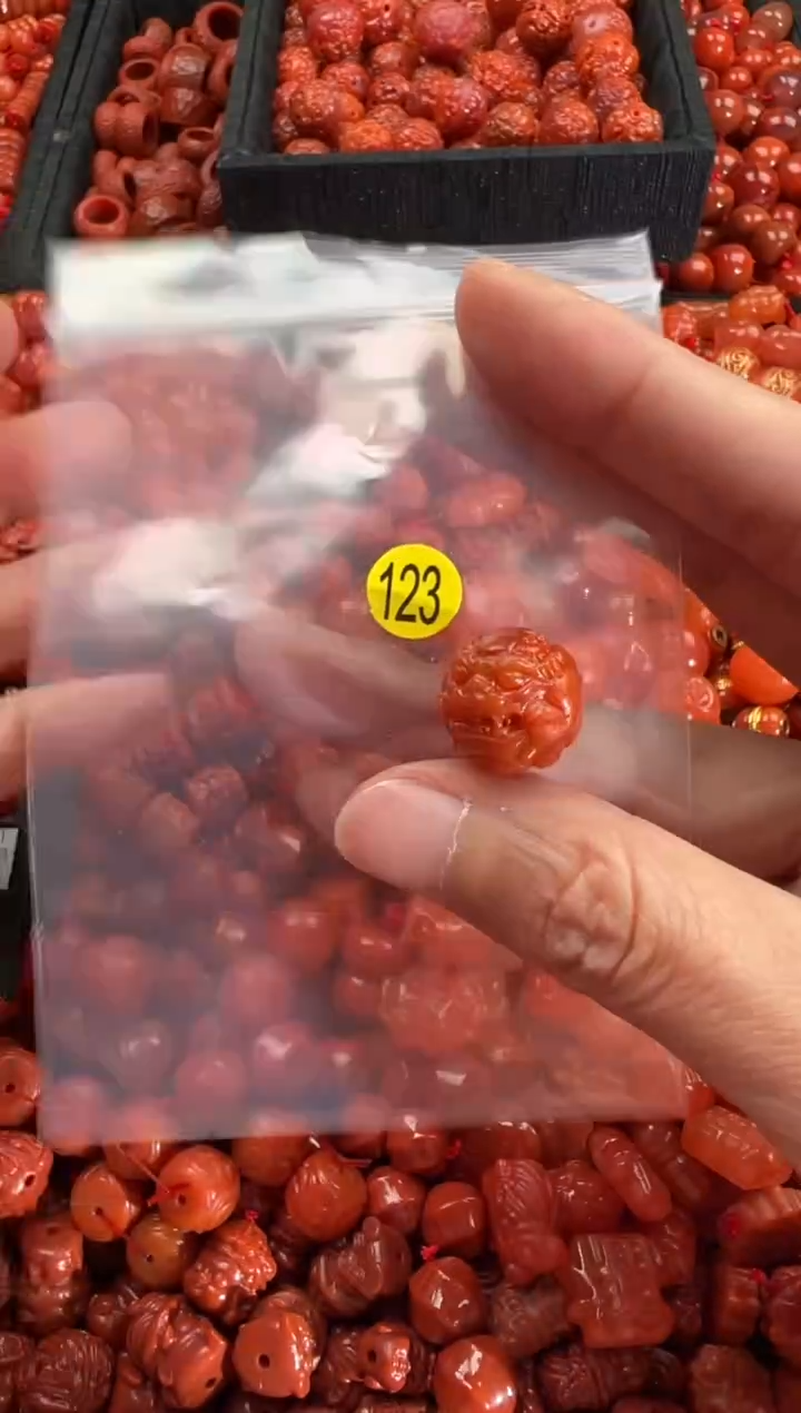 【闪购商品】南红玛瑙颈饰未镶嵌1