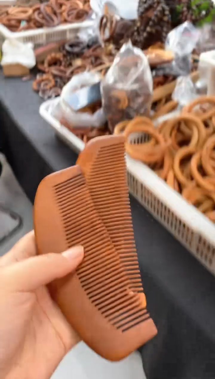 【闪购商品】木枣木梳子随机发货2把