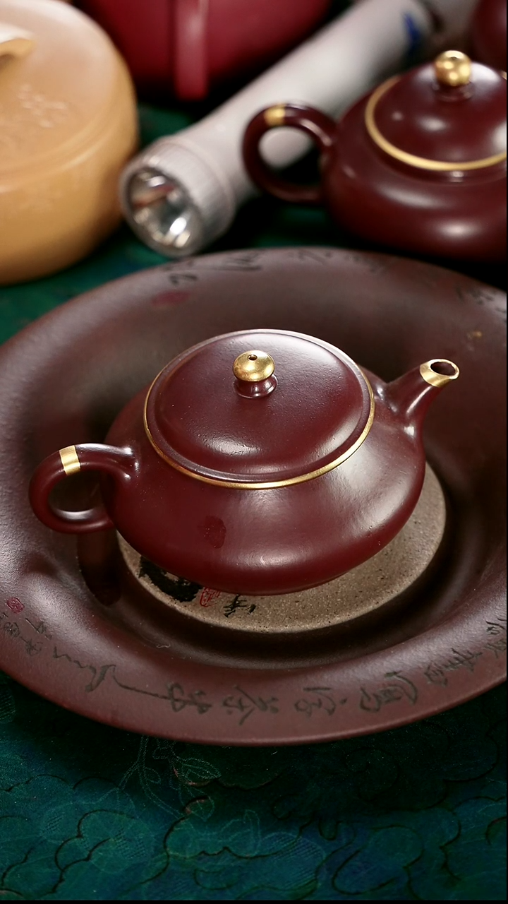 茶壶紫砂四号井茄皮紫泥描金薄胎明炉