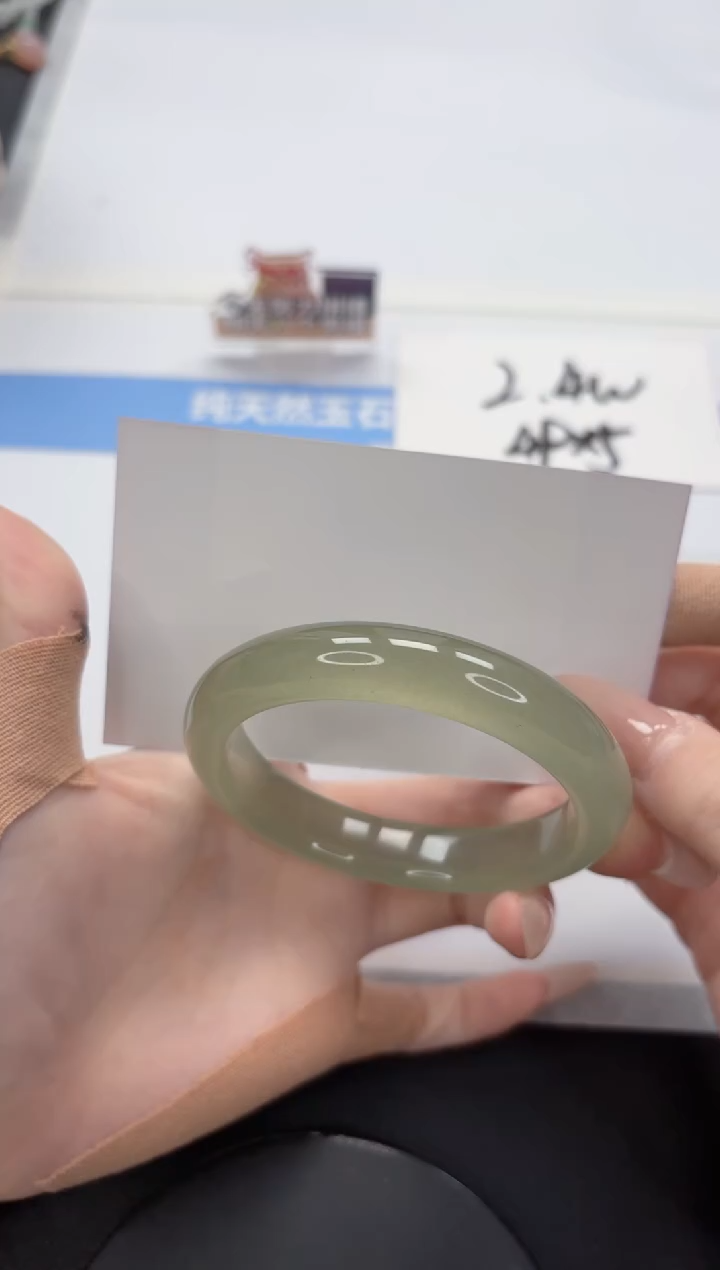 【闪购商品】石英质玉手镯未镶嵌A90-58