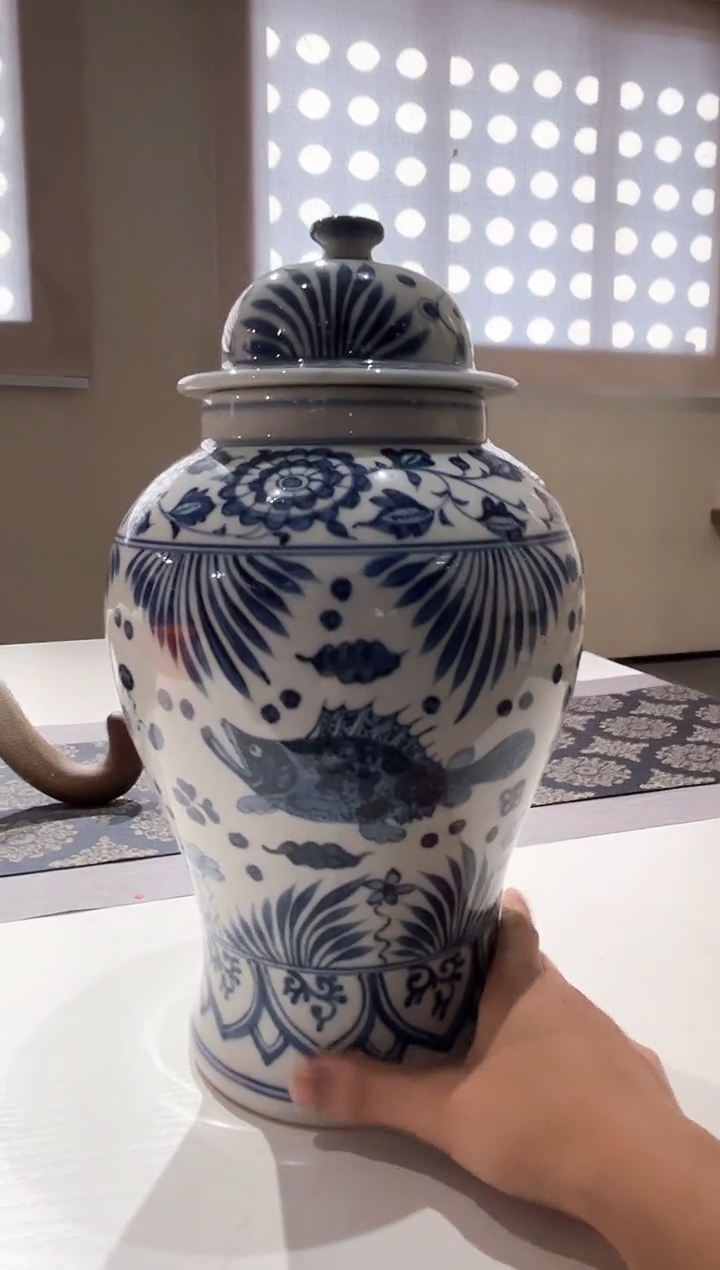 【闪购商品】摆件青花鱼藻荷花将军罐