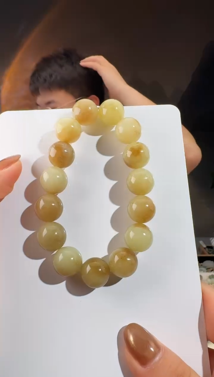 未镶嵌手串和田玉手吃