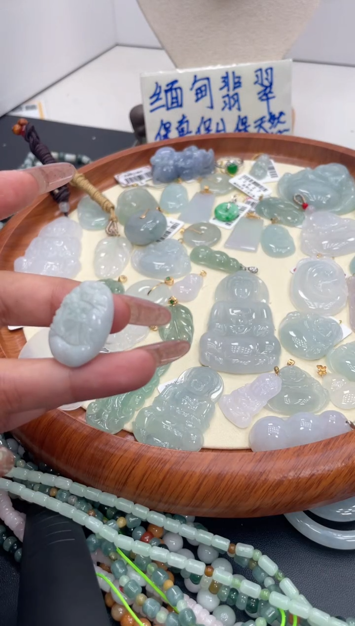 颈饰未镶嵌翡翠106多样性发货