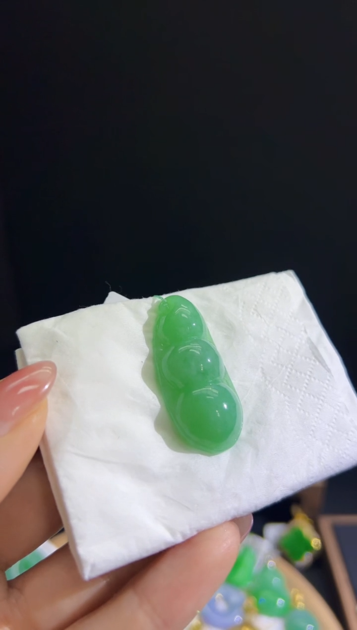 【闪购商品】翡翠颈饰未镶嵌Q缅料A货翡翠/支持复检/一件