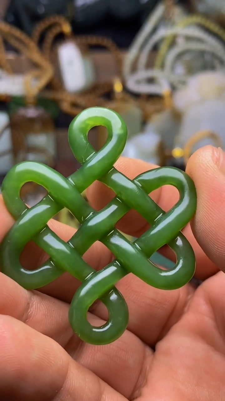 未镶嵌和田玉挂件1