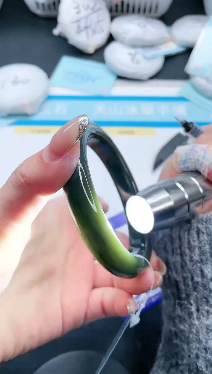 【闪购商品】和田玉手镯未镶嵌17V197-63