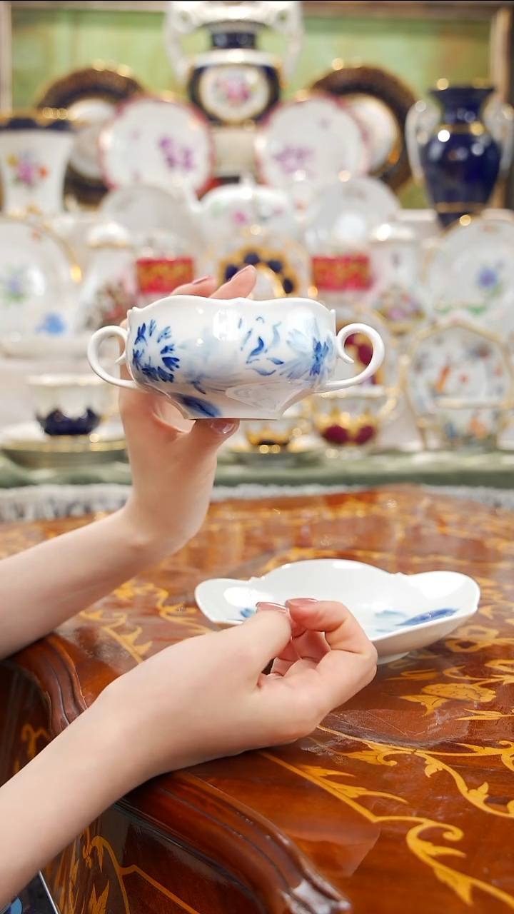 瓷婷婷中古瓷器如图所示97