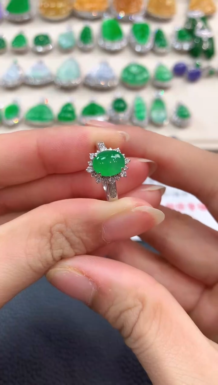 【闪购商品】翡翠戒指18K金镶嵌m32不退换