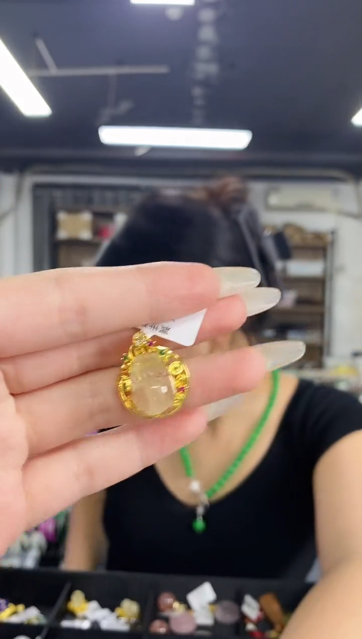 未镶嵌颈饰水晶闪购链接     多样性发其一颜色微差
