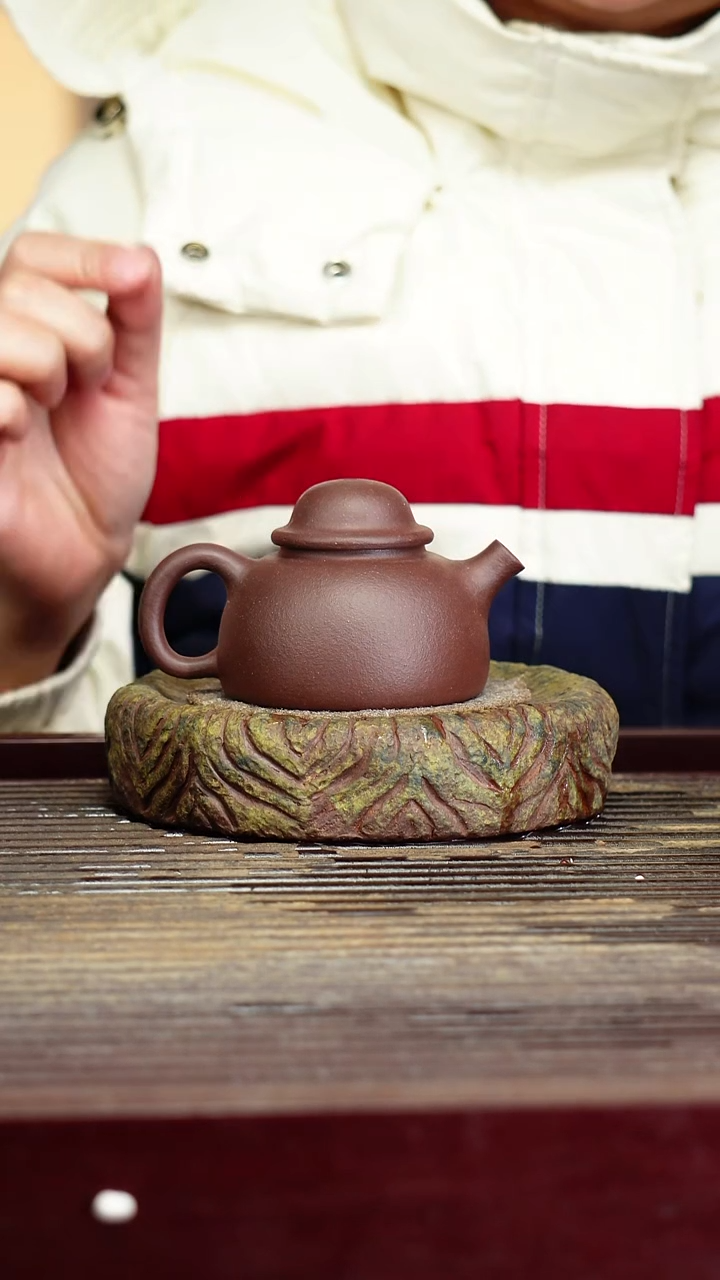 宜兴原矿紫砂壶茶壶宜兴原矿紫砂壶茶壶120C