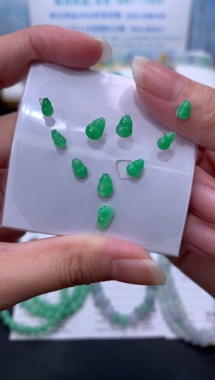 定制翡翠未镶嵌模式推广期48小时鉴赏期