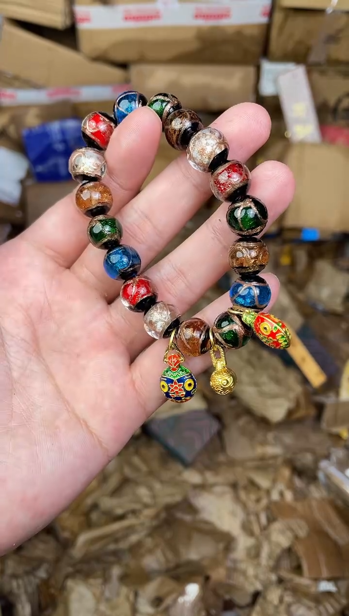 木质非金属捧月文创福利闪购商品无礼盒