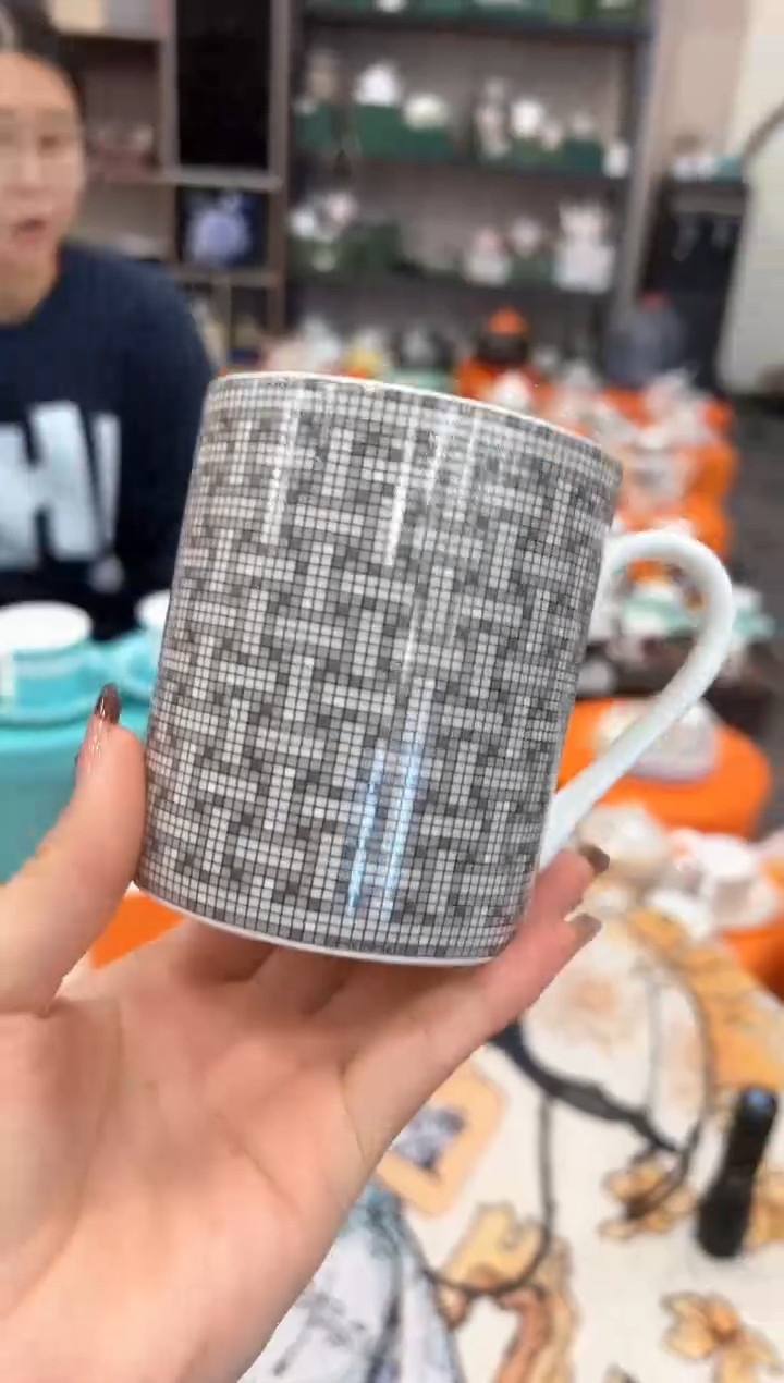 【闪购商品】杯H192------------