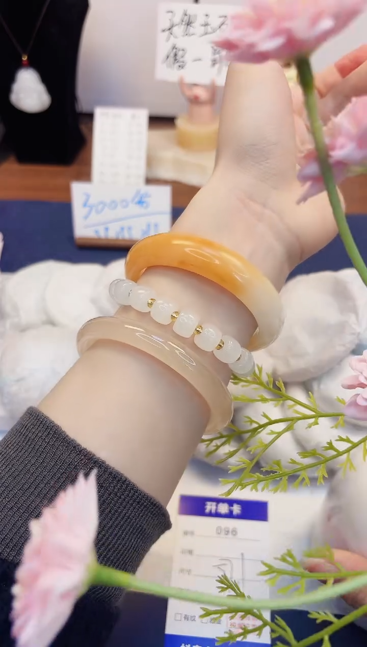 【闪购商品】石英质玉手镯未镶嵌96-财气镯-圈口57