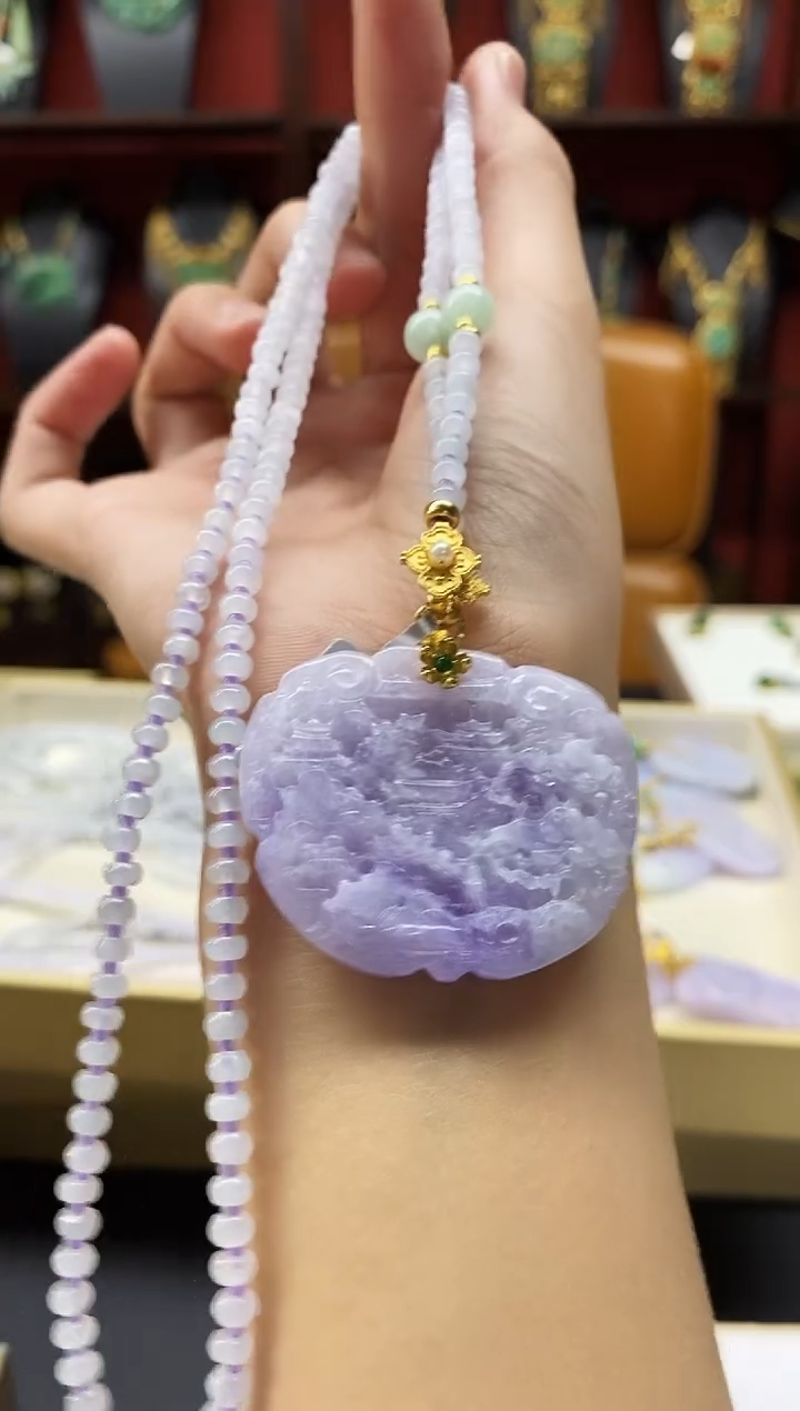 颈饰未镶嵌翡翠吊坠