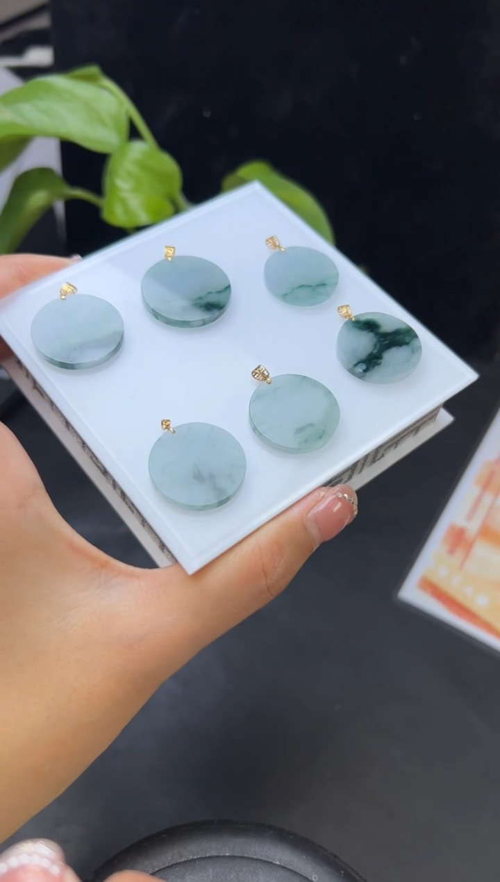 【闪购商品】翡翠颈饰18K金镶嵌001-205073C多样性发一件