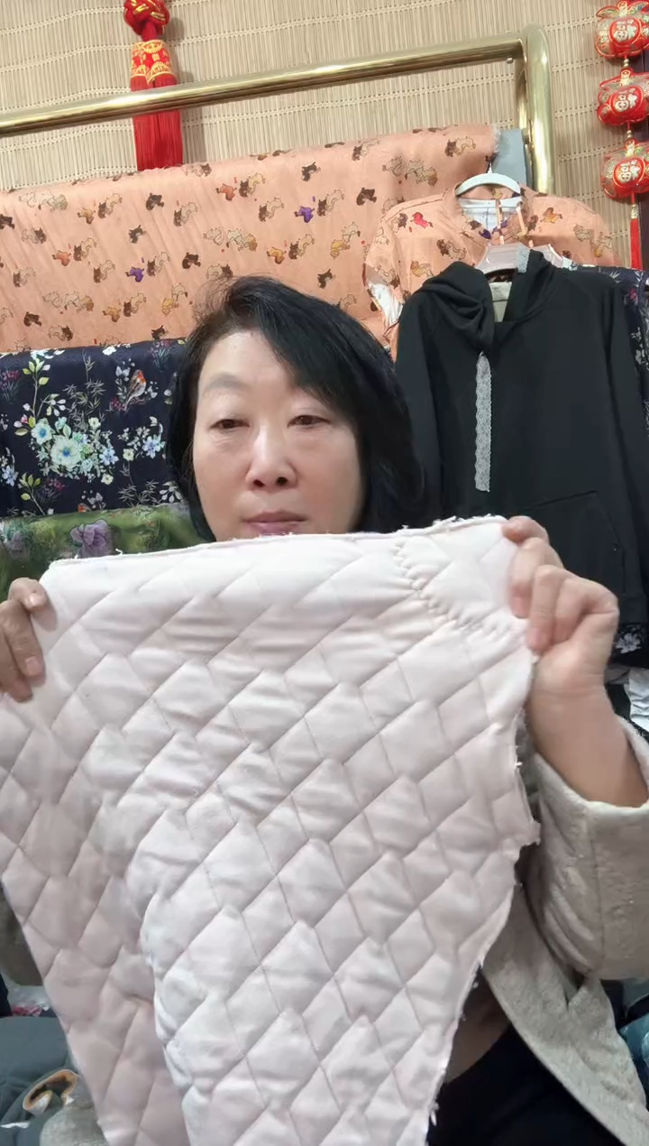 薄款女士浅粉色棉裤裁片一条（不带腰布）