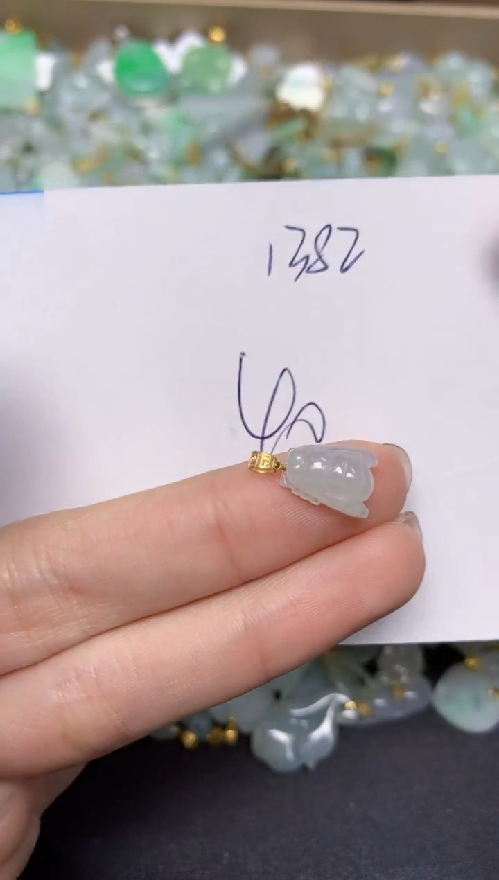 【闪购商品】翡翠颈饰18K金镶嵌 天然翡翠A货