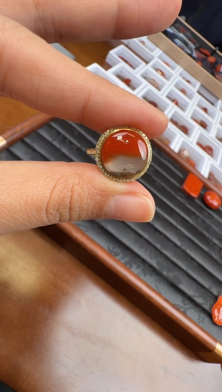 颈饰18K金镶嵌南红玛瑙32-634-12.24多样性拍一发一