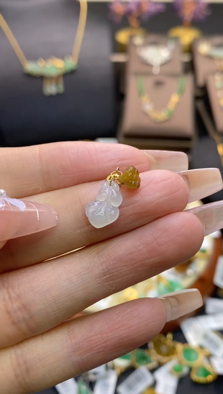 【闪购商品】翡翠颈饰18K金镶嵌净货12430