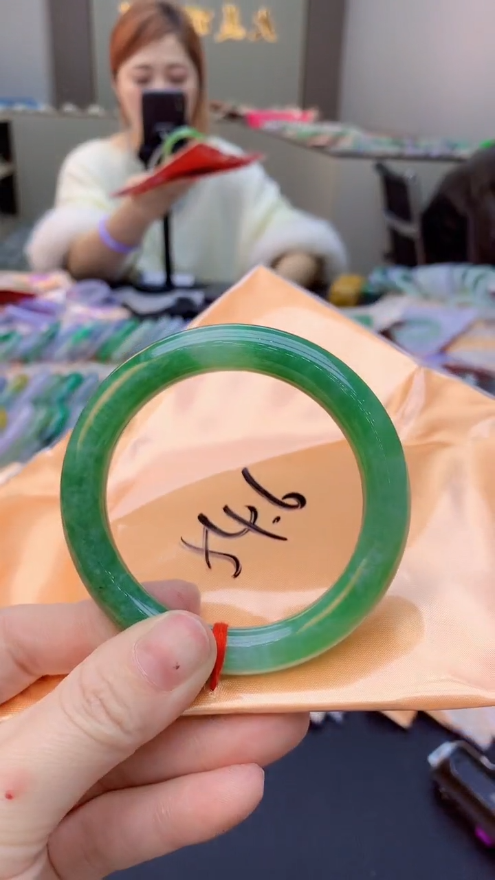 【闪购商品】翡翠手镯未镶嵌0380926722