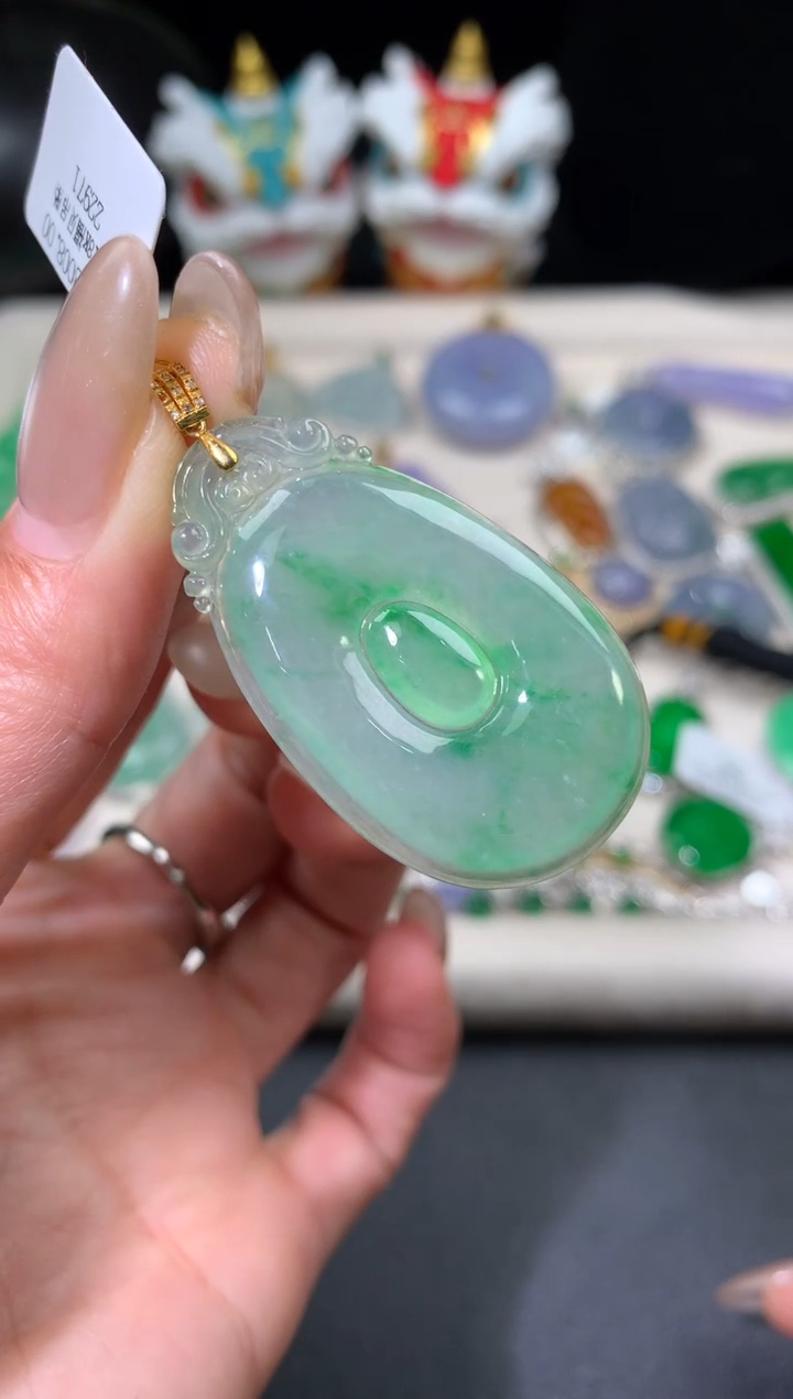 吊坠(不含链)18K金镶嵌翡翠翡翠