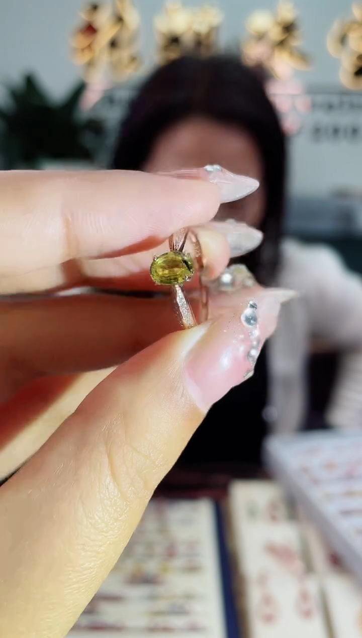 【闪购商品】彩色蓝宝石戒指银S925镶嵌戒指