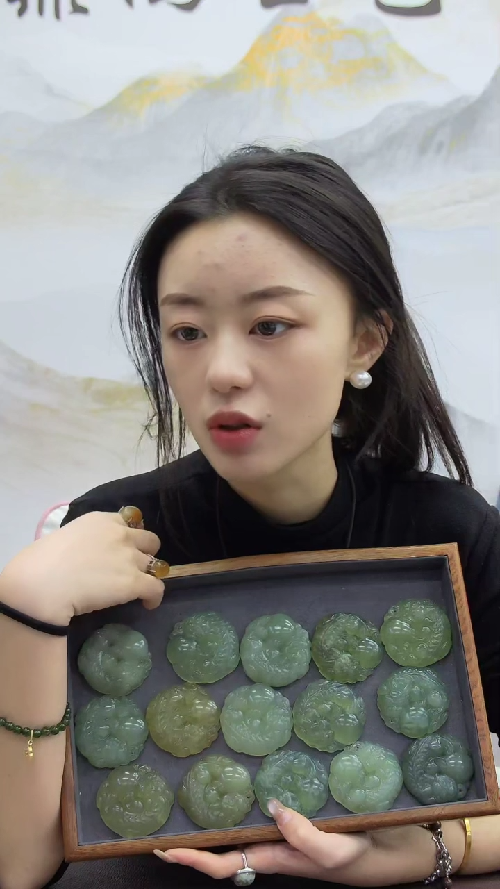 【闪购商品】蛇纹石玉颈饰未镶嵌多样性发货发一件 貔貅